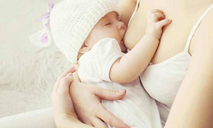 Azia e refluxo nos bebês: esse problema também pode afetar os pequenos 