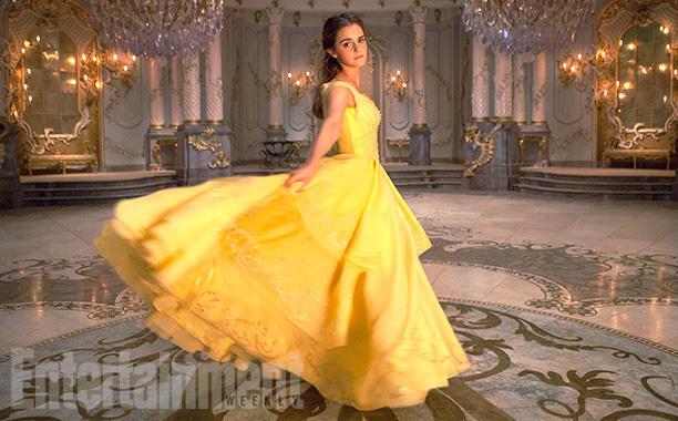 A revista Entertainment Weekly divulgou mais fotos do live-action de A Bela e a Fera com a atriz Emma Watson e o icônico vestido amarelo! Confira!