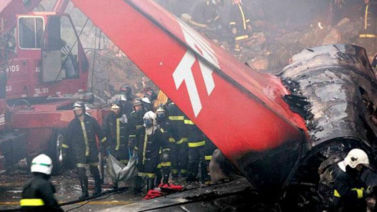 Uma tragédia aconteceu com o avião do clube Chapecoense na madrugada da terça (29.11). Relembre outros acidentes aéreos que chocaram o Brasil