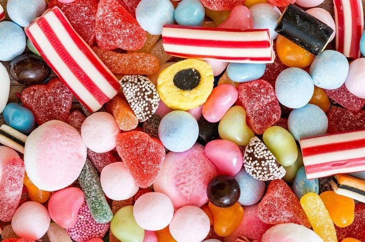 Os perigos do açúcar: entenda as armadilhas ao consumir em excesso 