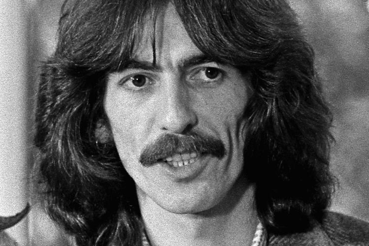 15 anos sem George Harrison, o “caçula” dos Beatles 