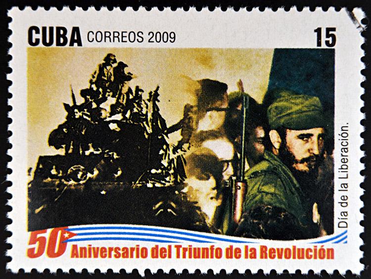 Com o intuito de libertar Cuba do domínio do ditador Fulgêncio Batista, Fidel Castro e outros guerrilheiros iniciaram, em 1953, a Revolução Cubana
