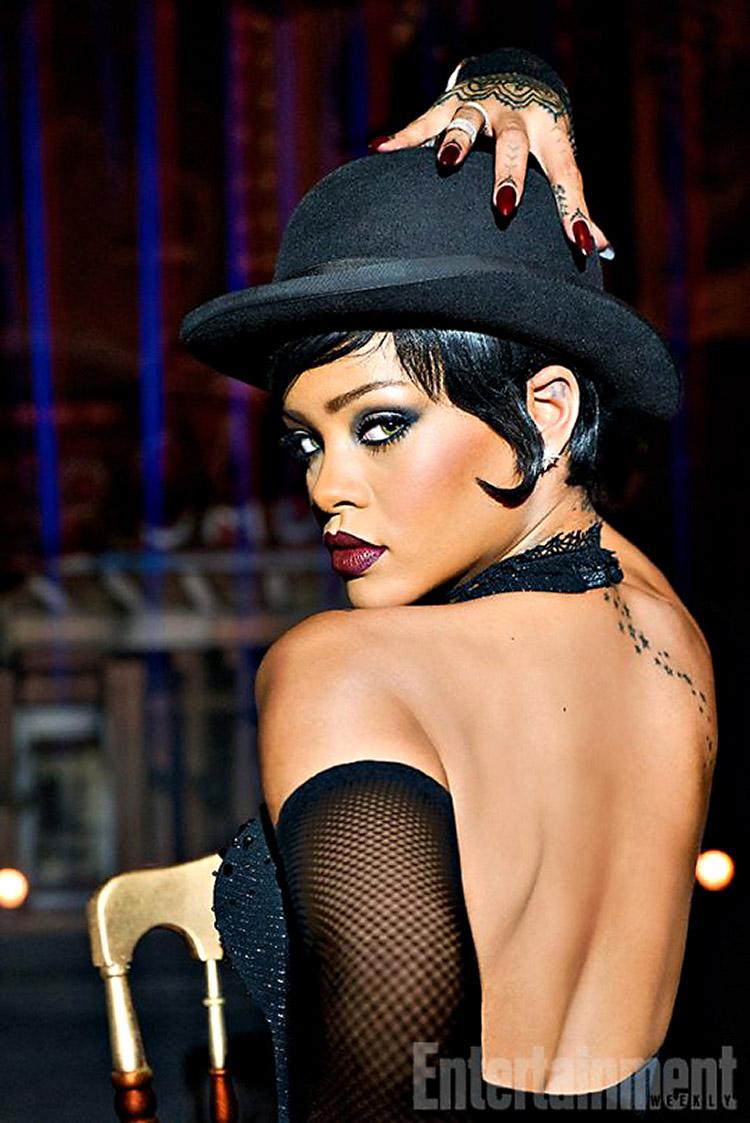 Rihanna vai dar close no espaço: a cantora viverá uma stripper no filme Valerian e a Cidade dos Mil Planetas, de Luc Besson. Confira!