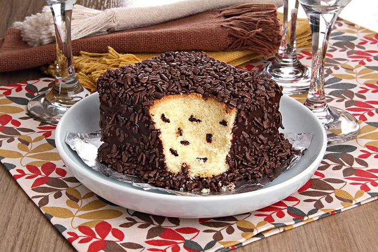 Aprenda a fazer a receita de bolo formigueiro gelado! É muito gostoso e fácil de fazer! Clique, confira a receita e faça em casa!