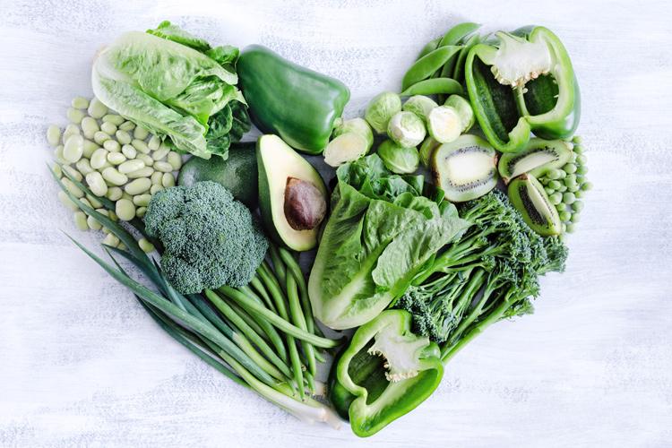 Confira quais alimentos que possuem a cor verde podem ajudar no emagrecimento e também trazer inúmeros benefícios para a saúde