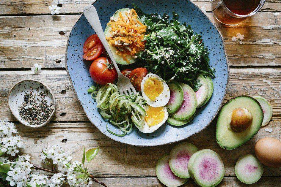 20 alimentos que diminuem a vontade de comer e ajudam na dieta 