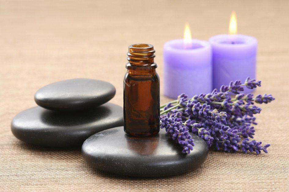 Use a aromaterapia como tratamento alternativo e encontre uma maneira de afastar o estresse com a ajuda de essências naturais