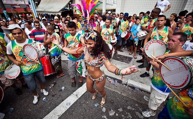 5 principais destinos para viajar e curtir no Carnaval 