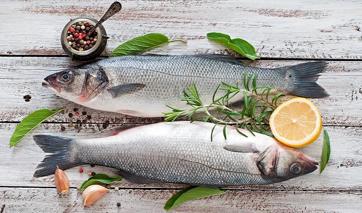 Acrescentar a sardinha e outros tipos de peixe no cardápio é garantia de bom funcionamento do cérebro e coração. Conheça os principais benefícios