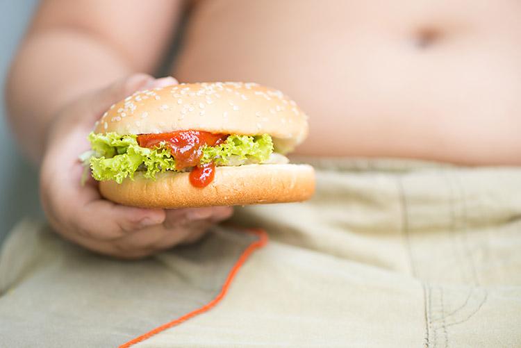 Saúde das crianças obesas melhora com a redução de açúcar 