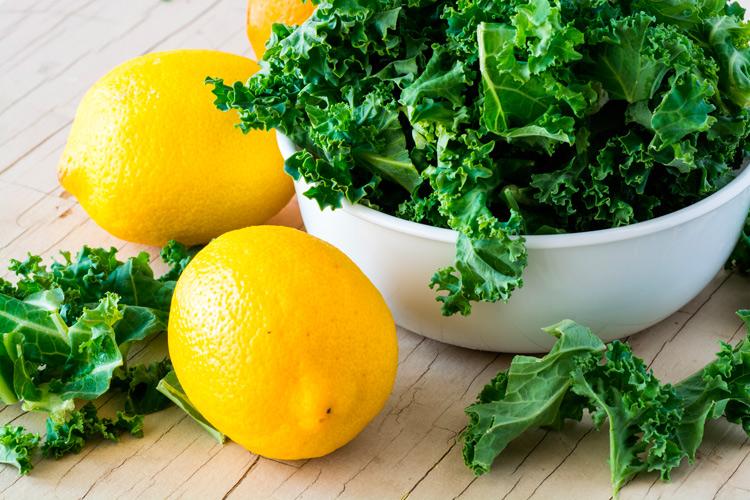 Couve e limão: por que essa dupla é indispensável na dieta? 