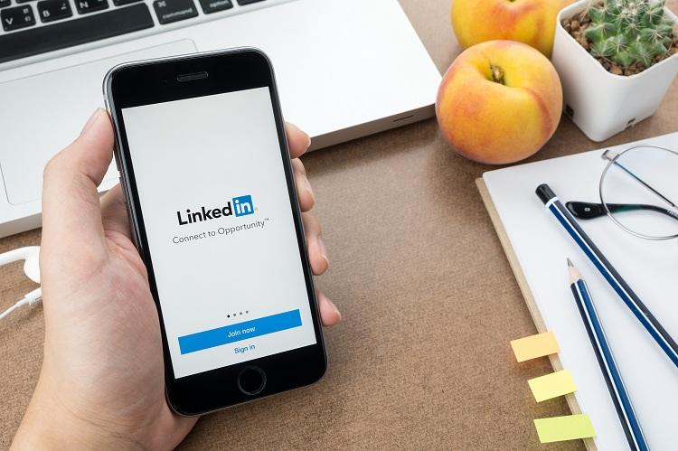 iPhone e iPad: conheça e explore o aplicativo LinkedIn no sistema iOS 