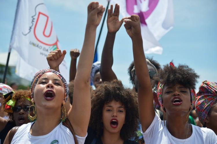 Dia Internacional da Mulher: mulheres protestam contra a desigualdade 