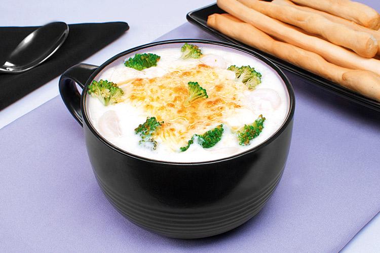 Clique e confira esta receita de Sopa de creme de palmito com brócolis. É saudável, não tem segredo no preparo e fica uma delícia!