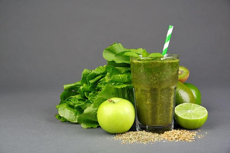 3 receitas de sucos verdes que irão turbinar sua saúde! 