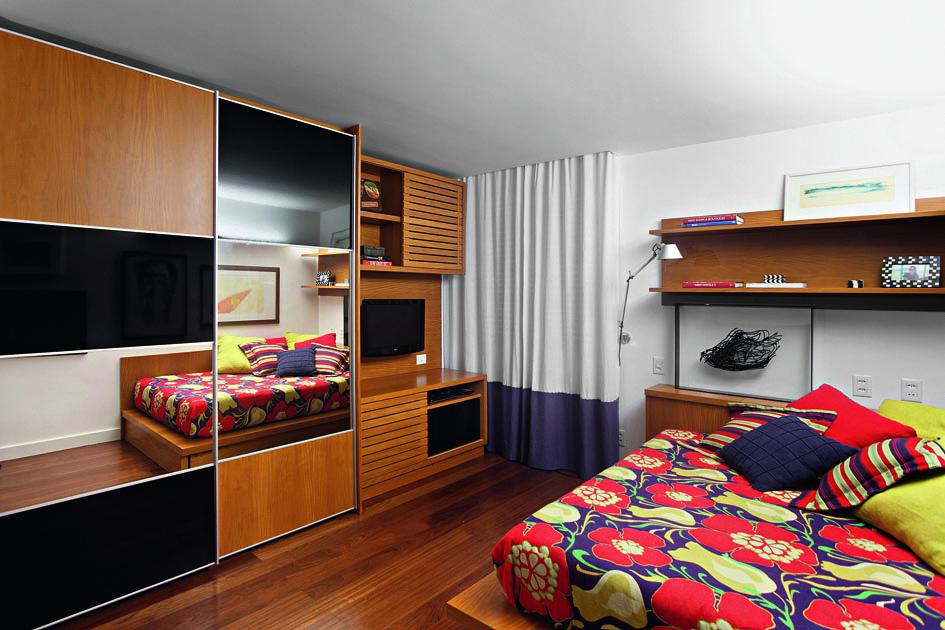 Para quem tem um cômodo disponível em casa, não há nada mais prático do que aproveitá-lo para fazer dele um espaço multiuso!