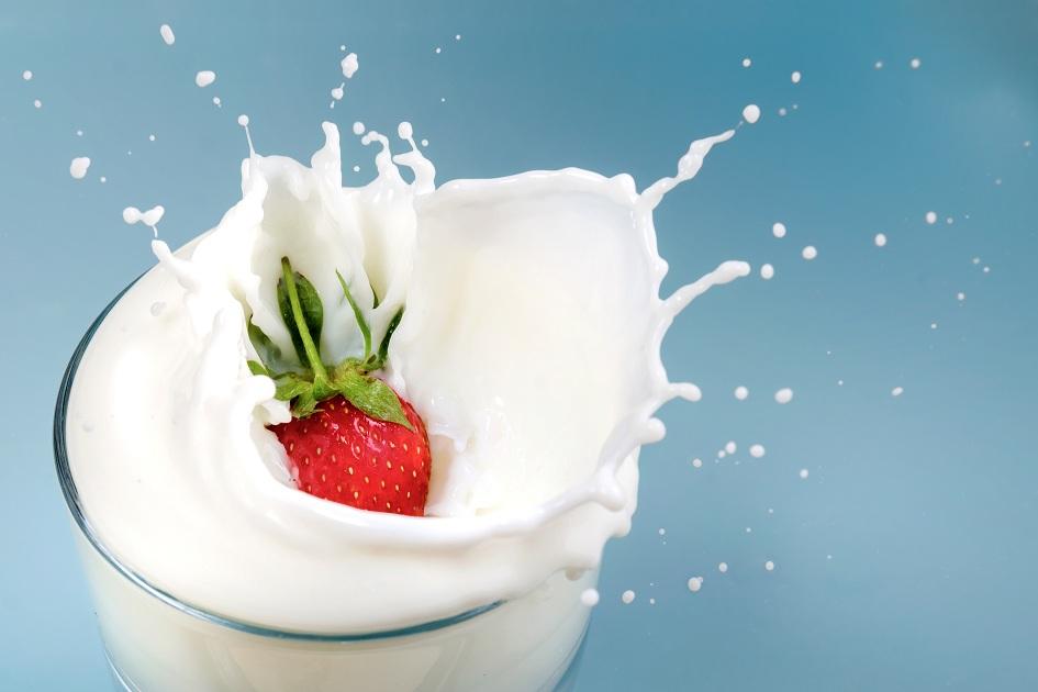 A osteoporose é caracterizada pela descalcificação óssea e, para ajudar a manter o esqueleto forte e saudável, o leite é uma opção muito funcional!