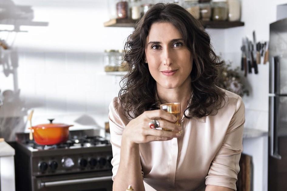 A chef Paola Carosella faz sucesso nas telinhas do Masterchef Brasil, mas nas redes sociais, aproveita para dar dicas de culinária aos seguidores! Confira
