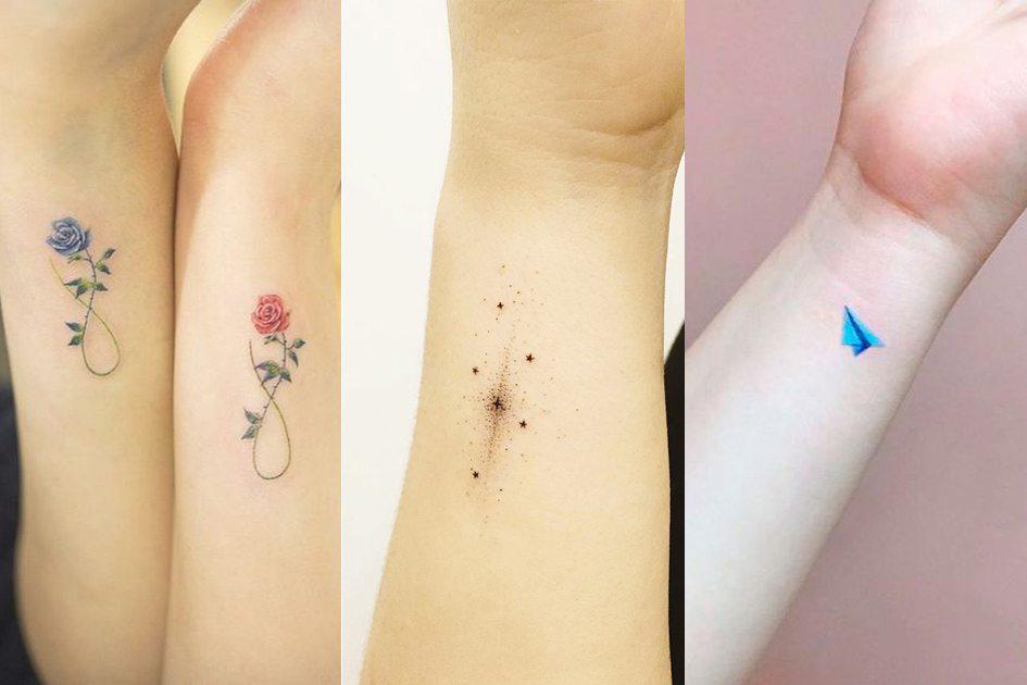 Com diferentes desenhos e palavras, é possível fazer uma tatuagem no pulso bem delicada e até fofa! Veja inspirações e ideias para tattoos no pulso