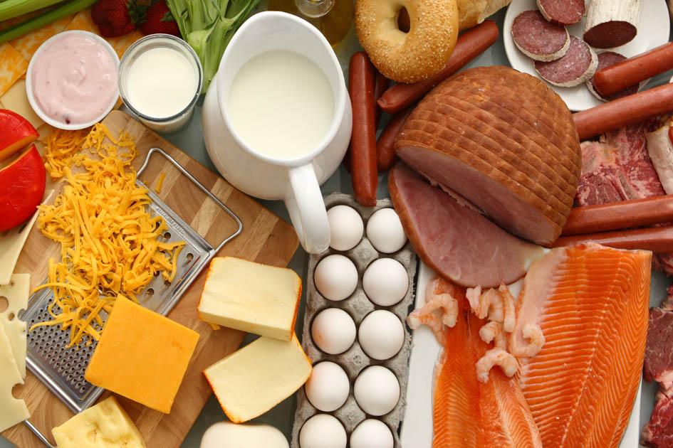 Comendo proteínas à vontade e carboidratos com moderação, é possível emagrecer até 5kg em 7 dias. Confira o cardápio da dieta da proteína!