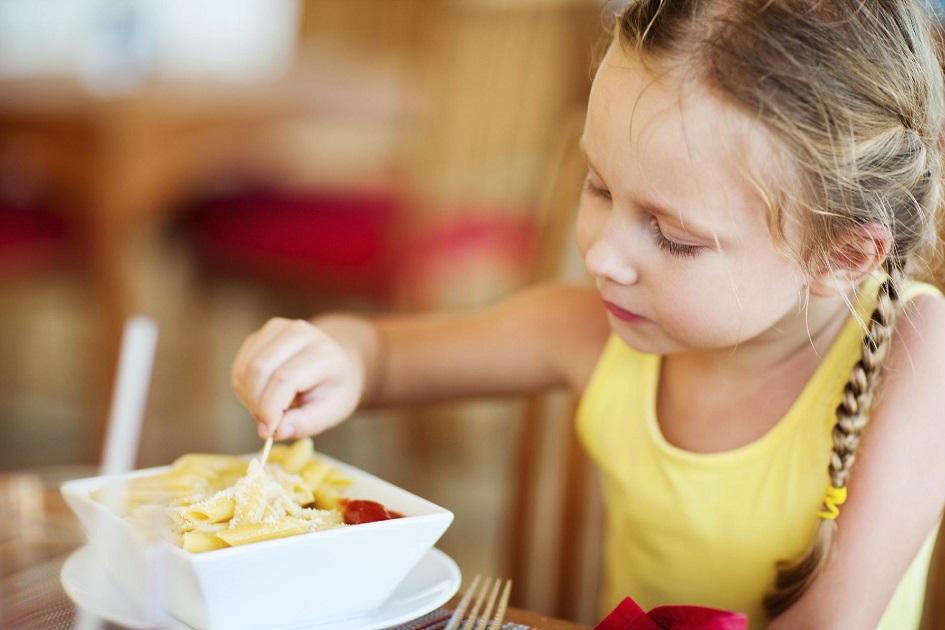 Alergia alimentar: o que fazer quando a criança rejeita alguns alimentos? 