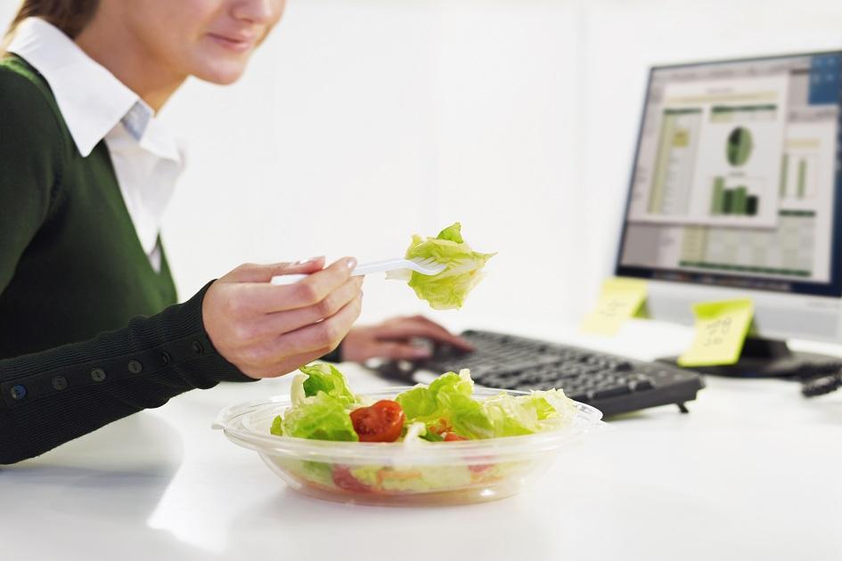 As saladas com camarão podem ser grandes aliadas de uma alimentação saudável e equilibrada. Confira 4 receitas de saladas cheias de vitaminas!
