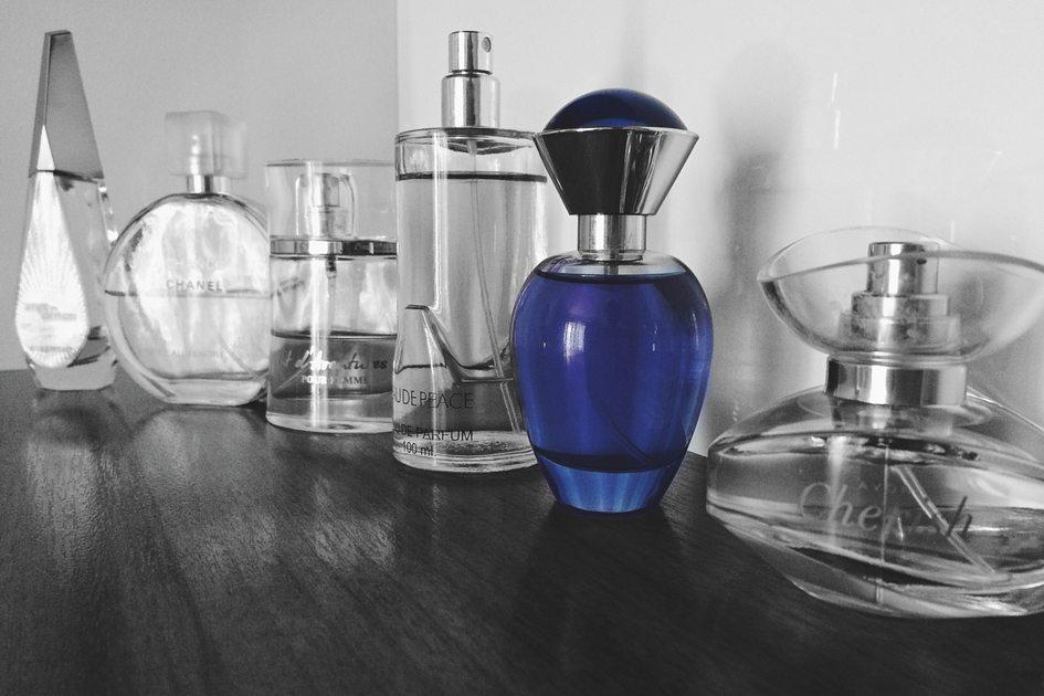Perfumes: simpatias aromáticas para melhorar sua vida amorosa 