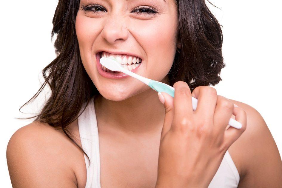 10 dicas para melhorar a saúde bucal: saiba como a alimentação influencia os dentes 