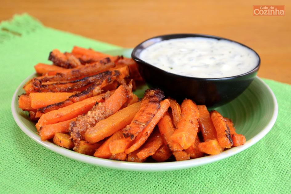 Palitos de cenoura: receita prática e saudável 