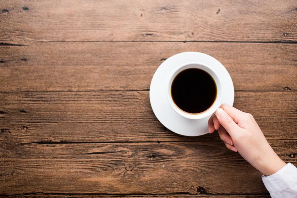 O café turbo é uma combinação inusitada de café com manteiga e óleo de coco - e ele promete tirar a fome por horas. Confira!