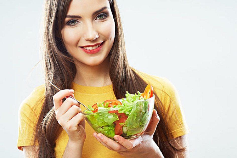 Para um estômago mais saudável, saladas podem ser boas opções! 