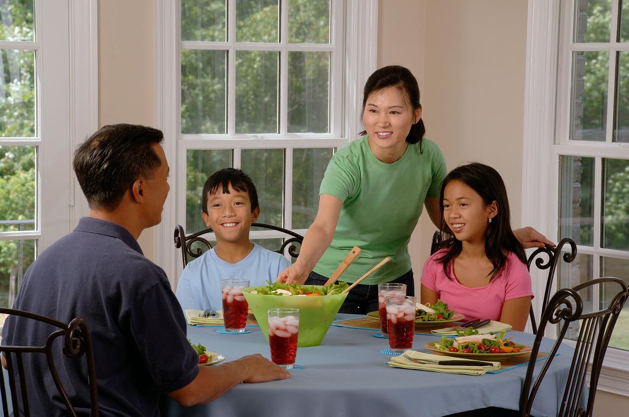 Salada para crianças: aprenda receitas divertidas e saborosas 