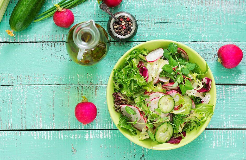 Aprenda algumas receitas de saladas para fazer no domingo! 