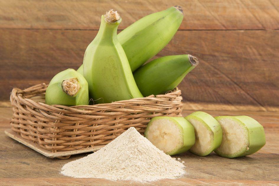 Rica em vitaminas e minerais, a banana é um alimento que não pode faltar na dieta. Aprenda a fazer o brownie de banana verde e mate a vontade de doces!