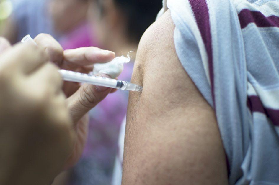 Vacinação na terceira idade está relacionada com aumento da expectativa de vida 