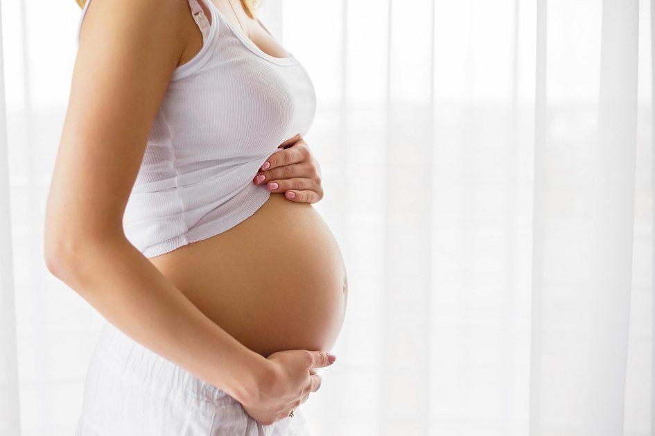 Alerta na gravidez: o consumo de bebidas alcoólicas causa problemas não só na gestante, mas também no bebê 
