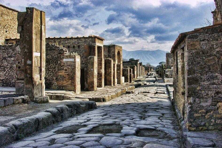 Pompéia, a cidade romana destruída por um vulcão está parada no tempo 