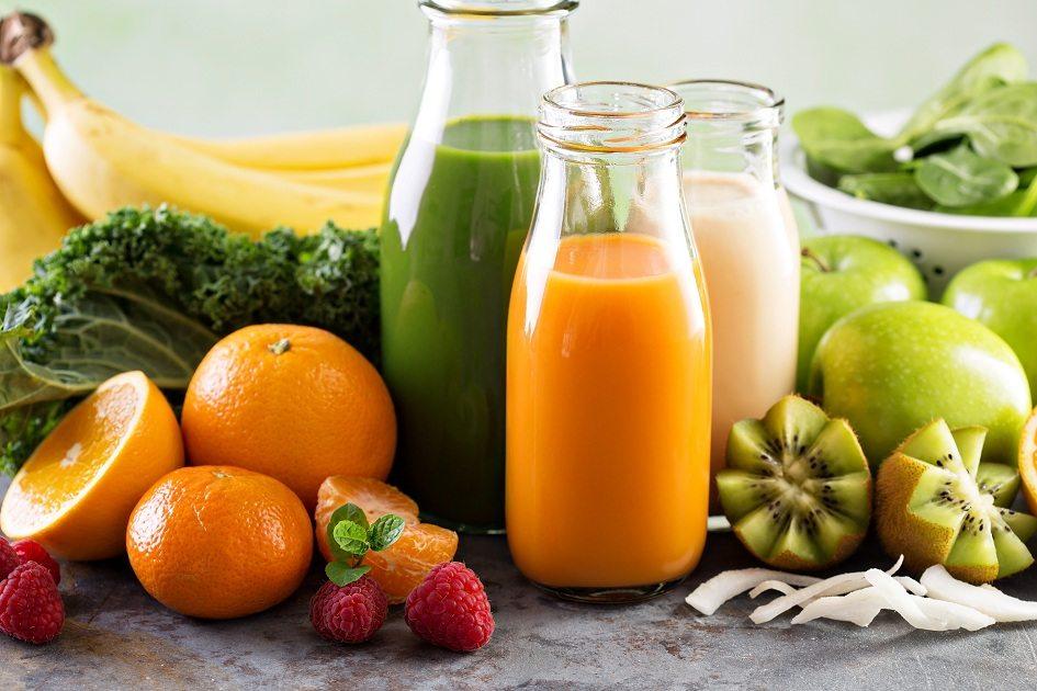 Além da couve, você pode turbinar seu suco detox com outros alimentos como frutas, legumes, verduras e até sementes! Veja no que apostar