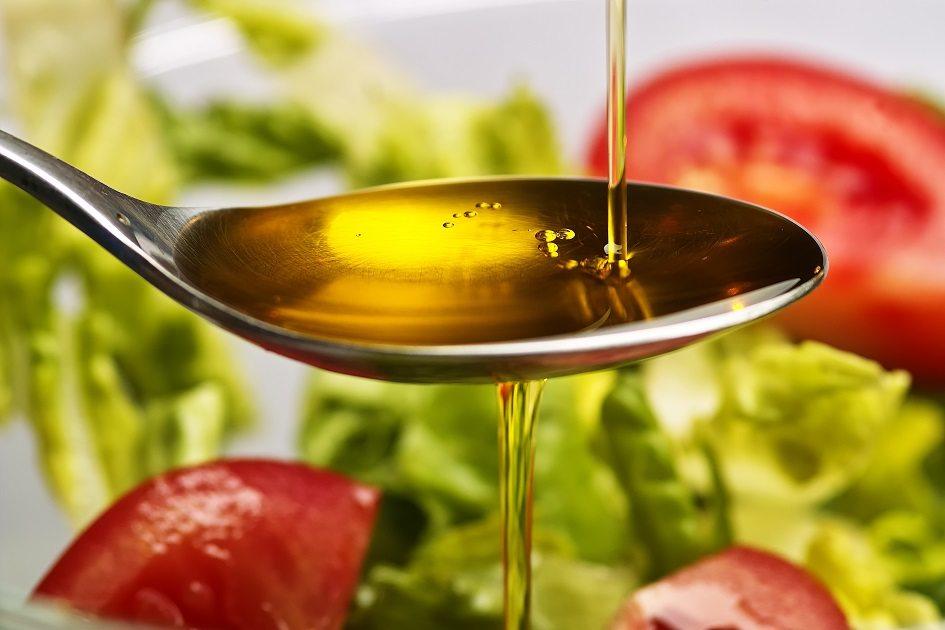 Você já ouviu falar em azeites aromáticos? Aprenda a fazer em casa! 