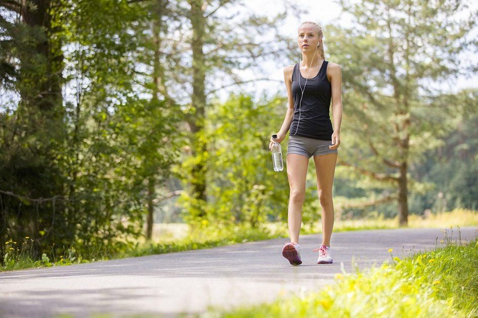 Preparar, alongar, caminhar: essa atitude simples é suficiente para você aliviar o estresse e começar a perder peso! 
