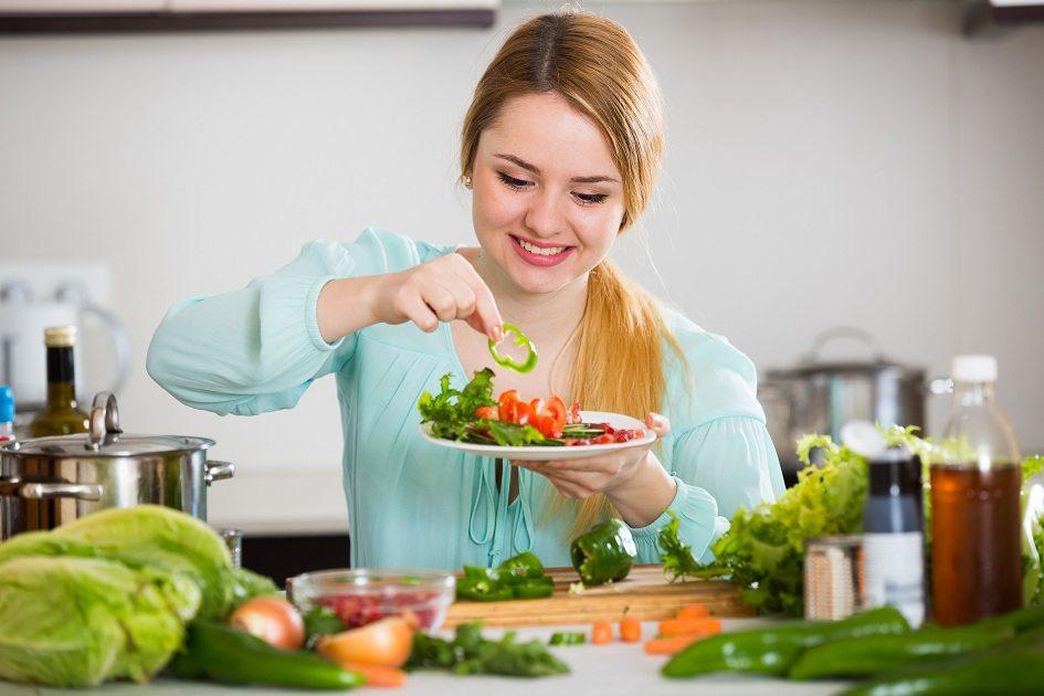 Saladas que valem por refeição existem, e vão te trazer muitos benefícios 
