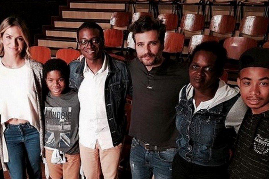 Giovanna Ewbank e Bruno Gagliasso no Fantástico: casal chora ao falar de racismo contra Titi 