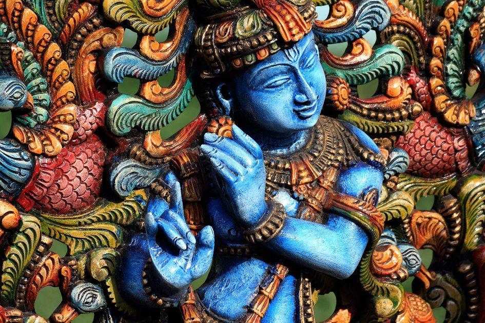 Como as escrituras sagradas revelam a imagem de Krishna 