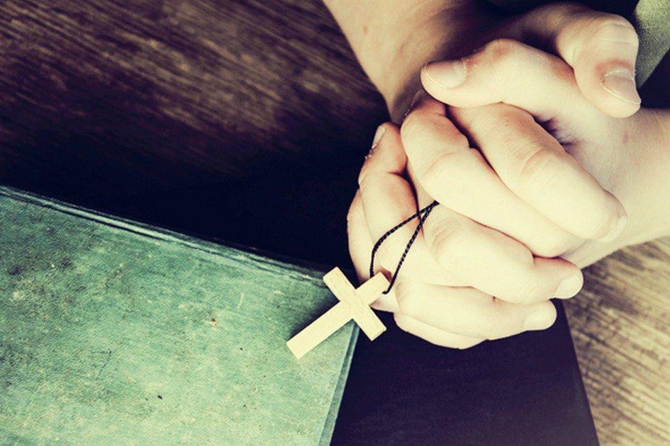Orações para 2018: 14 preces para melhorar sua vida no próximo ano 