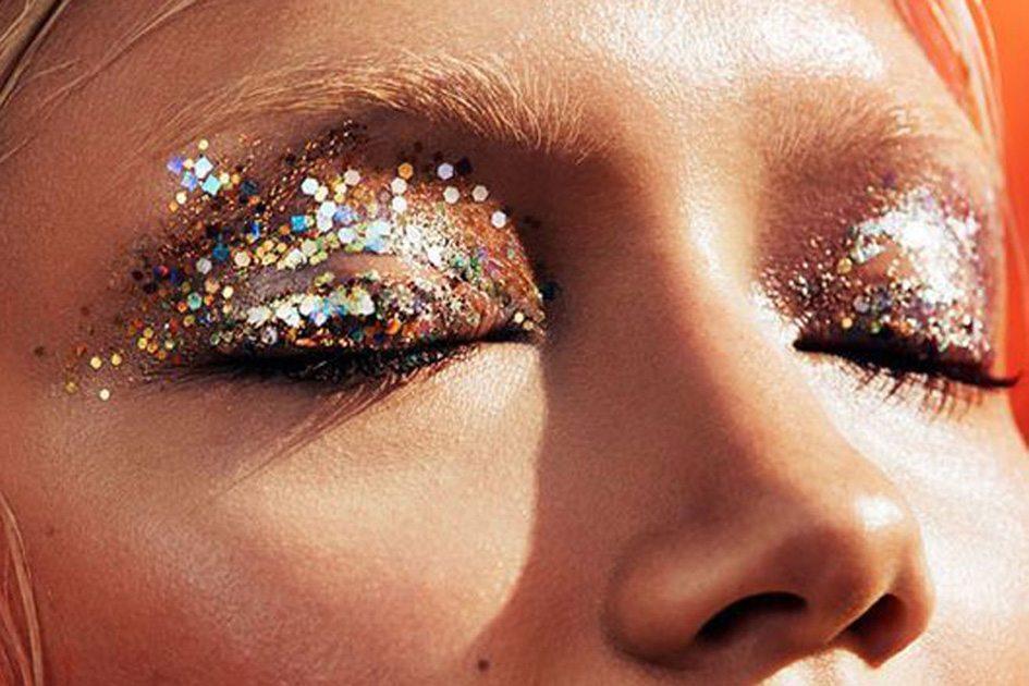 Cuidados com a maquiagem no Carnaval: saiba usar os produtos sem irritar a pele 