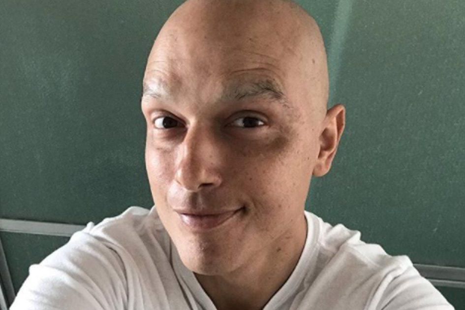 O galã Léo Rosa alegrou a sexta-feira de todos com a notícia, através de um vídeo no Instagram, de que está curado do câncer!