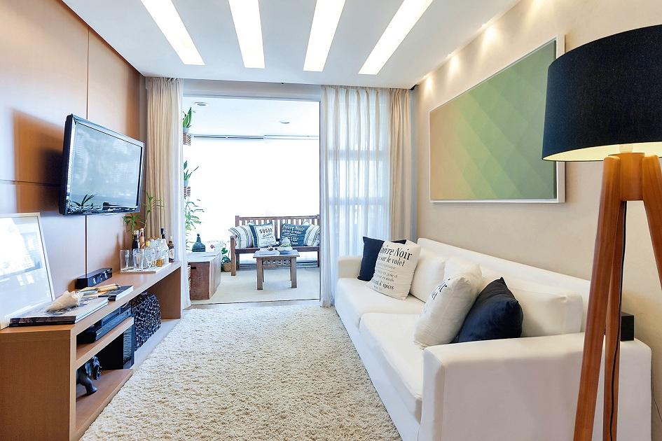 Luisi Bilbao, designer de interiores do Hõlme Interior Design, precisou planejar esta decoração de apartamento pequeno pensando em cada detalhe dos 75m² disponíveis. Confira dicas especiais para copiar no seu cantinho!