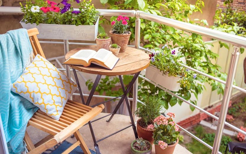 Aprenda a decorar sua varanda e otimizar espaços pequenos 