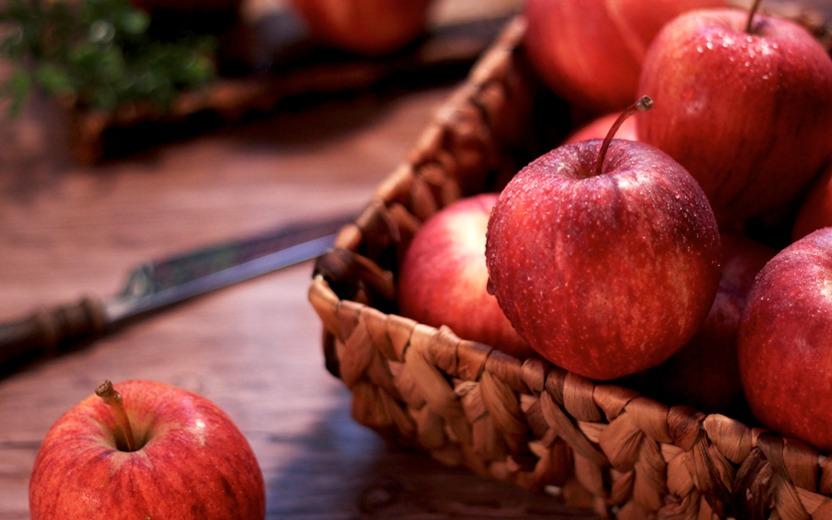 A maçã é uma das frutas mais importantes para o mundo místico! Aproveite para fazer simpatias poderosíssimas com maçã e melhore sua vida amorosa!