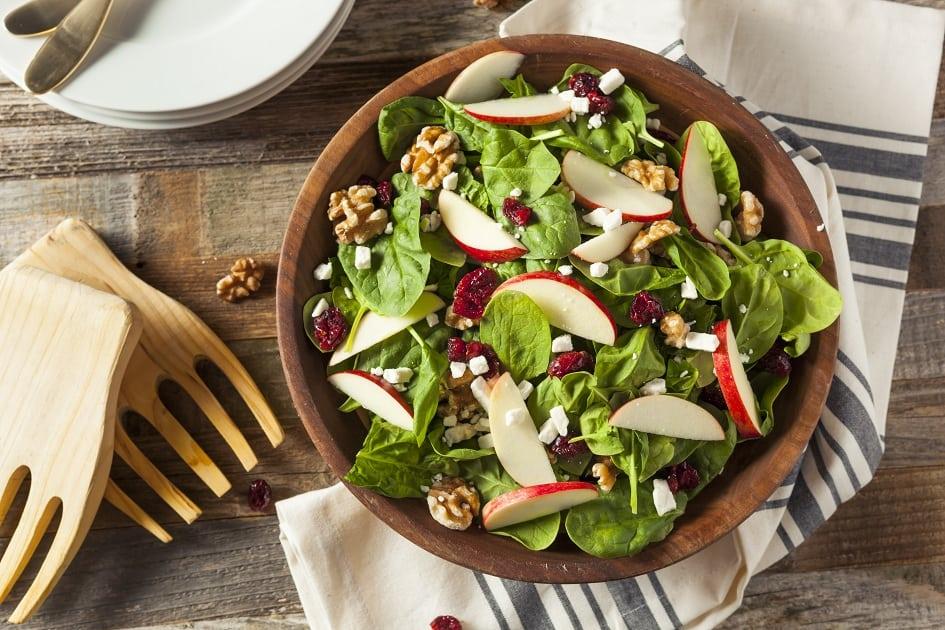 Potencialize sua salada: os alimentos ideais para uma refeição completa 